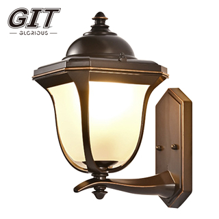 European Small Straw Hat Wall Light