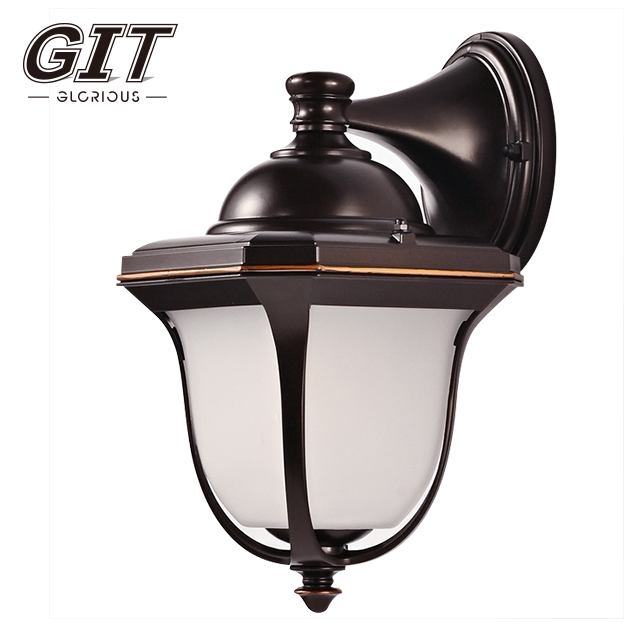 European Small Straw Hat Wall Light